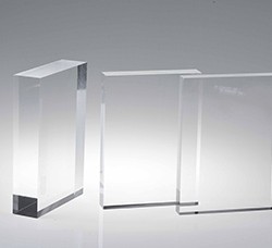 在挑选透明亚克力板时有哪些影响因素